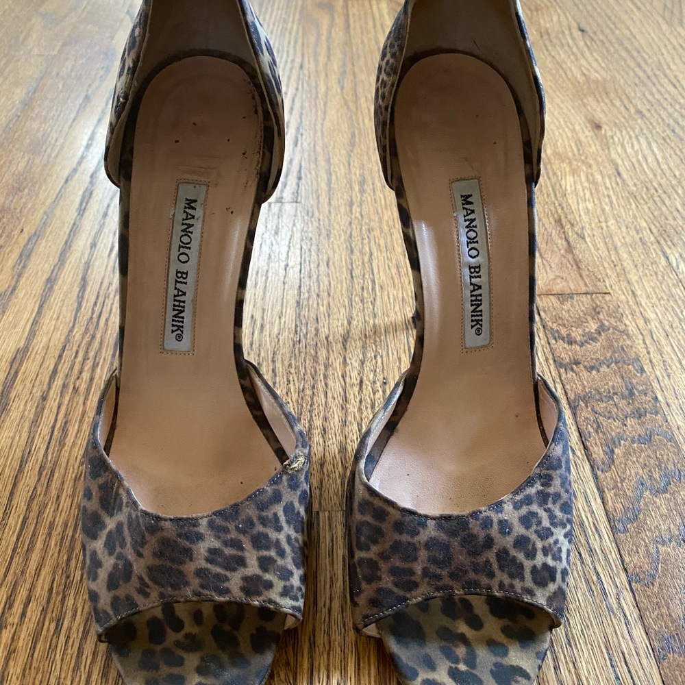 Peep toe leopard Manolo Blahniks